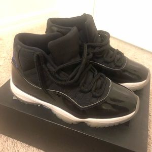 Jordan space jam 11 (2016)